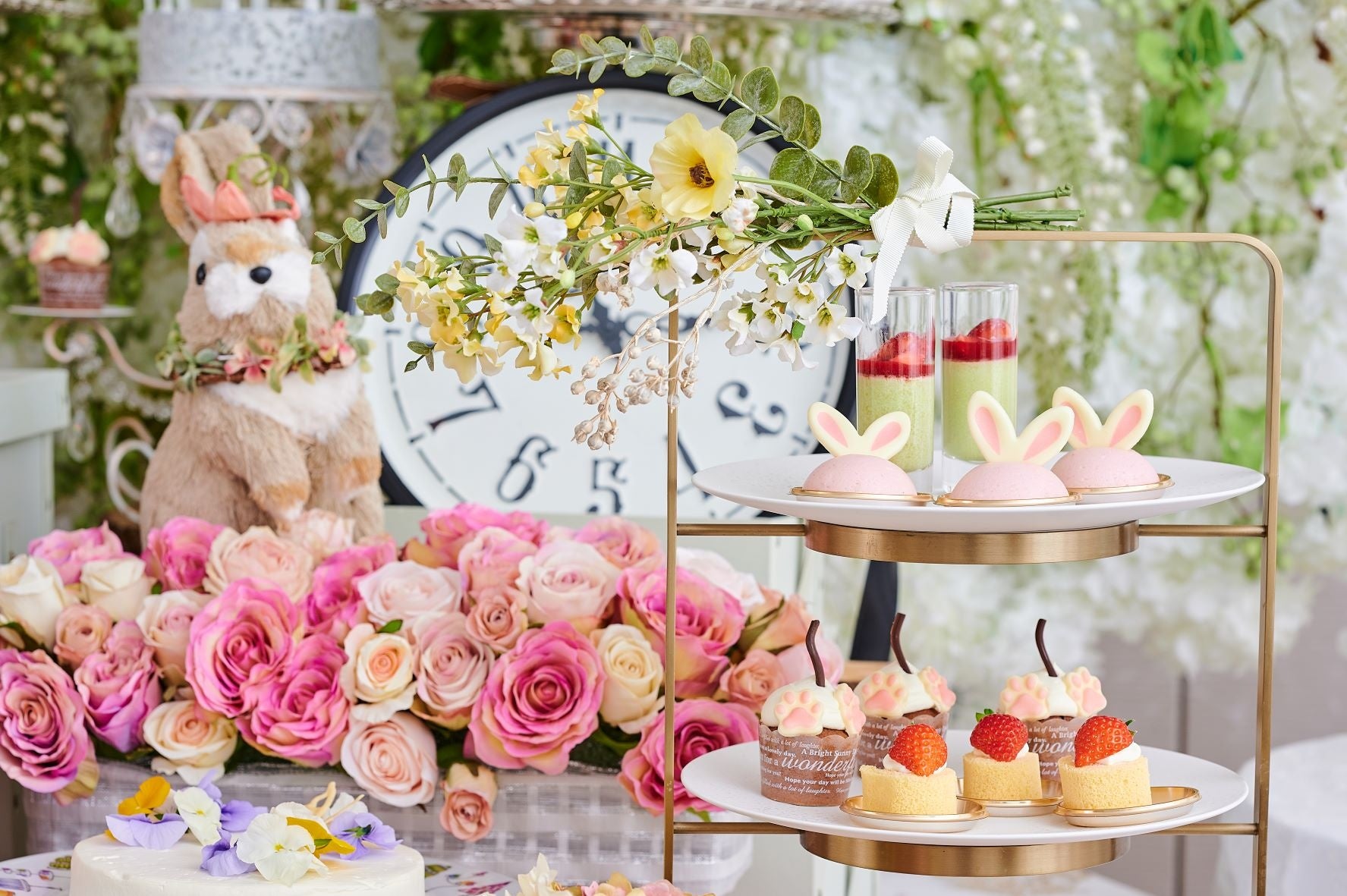 ストロベリースイーツビュッフェ『チェシャ猫のティーパーティー