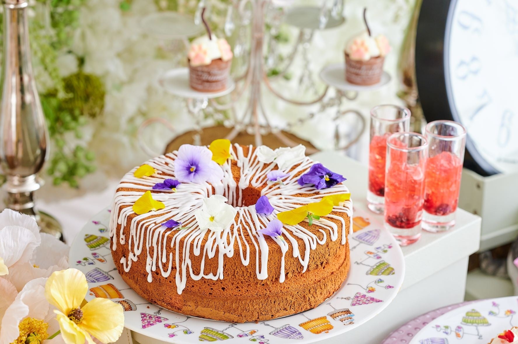 お花畑のシフォンケーキ