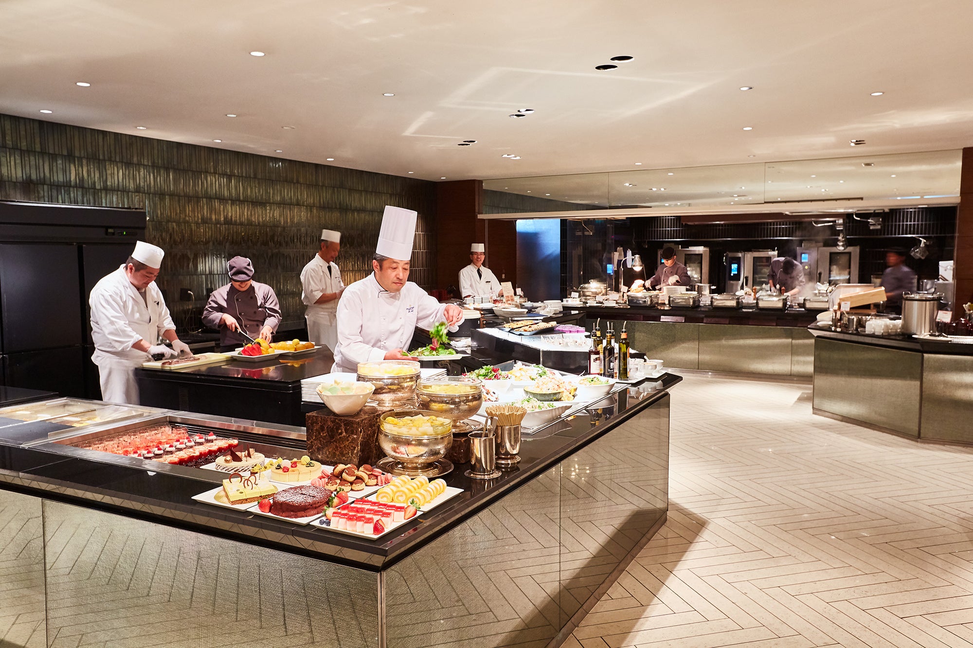 シェフズ ライブ キッチン　料理長 佐藤克紀