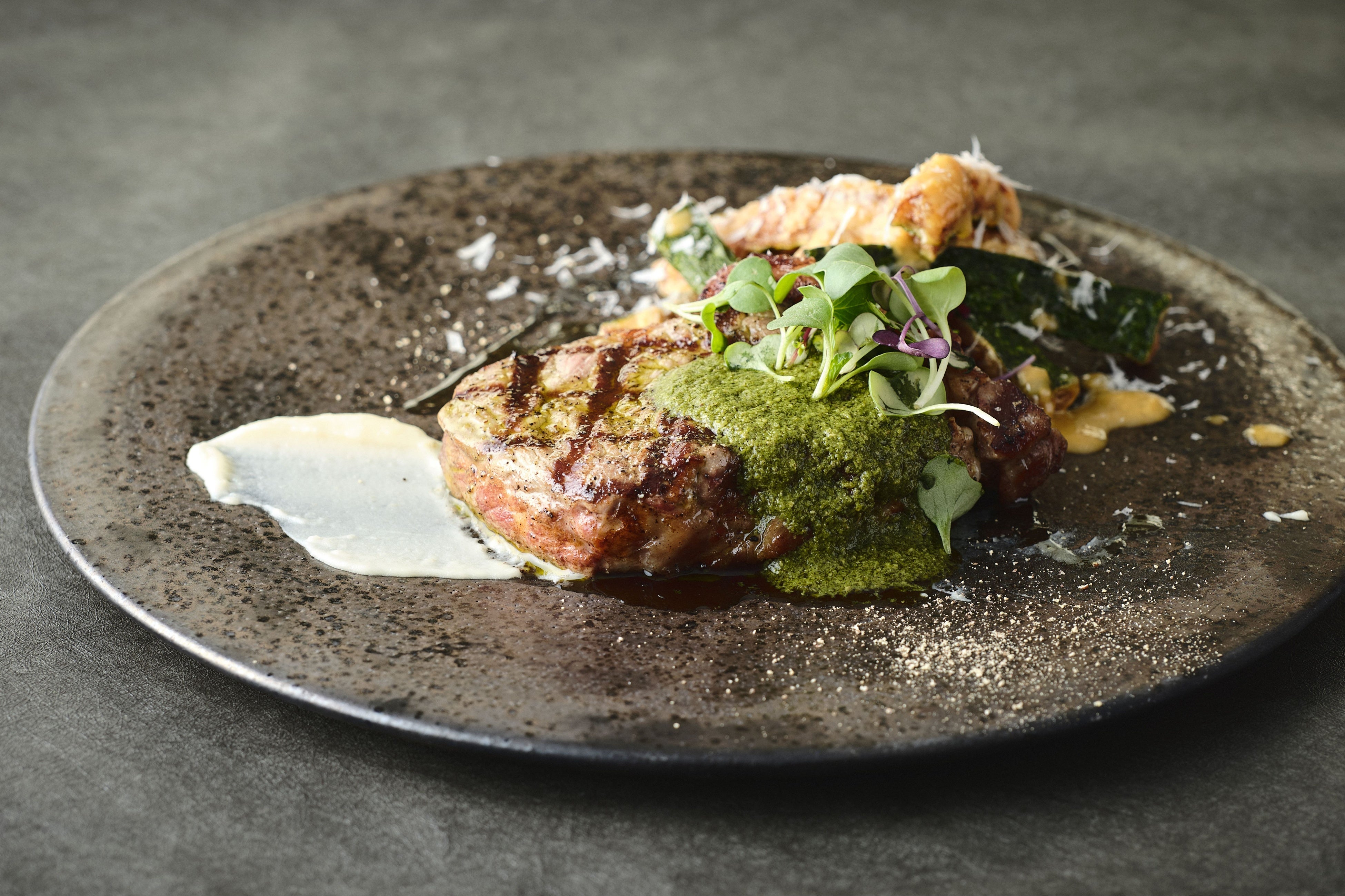 アメリカ産アンガス牛サーロインのグリル200g ¥5,500