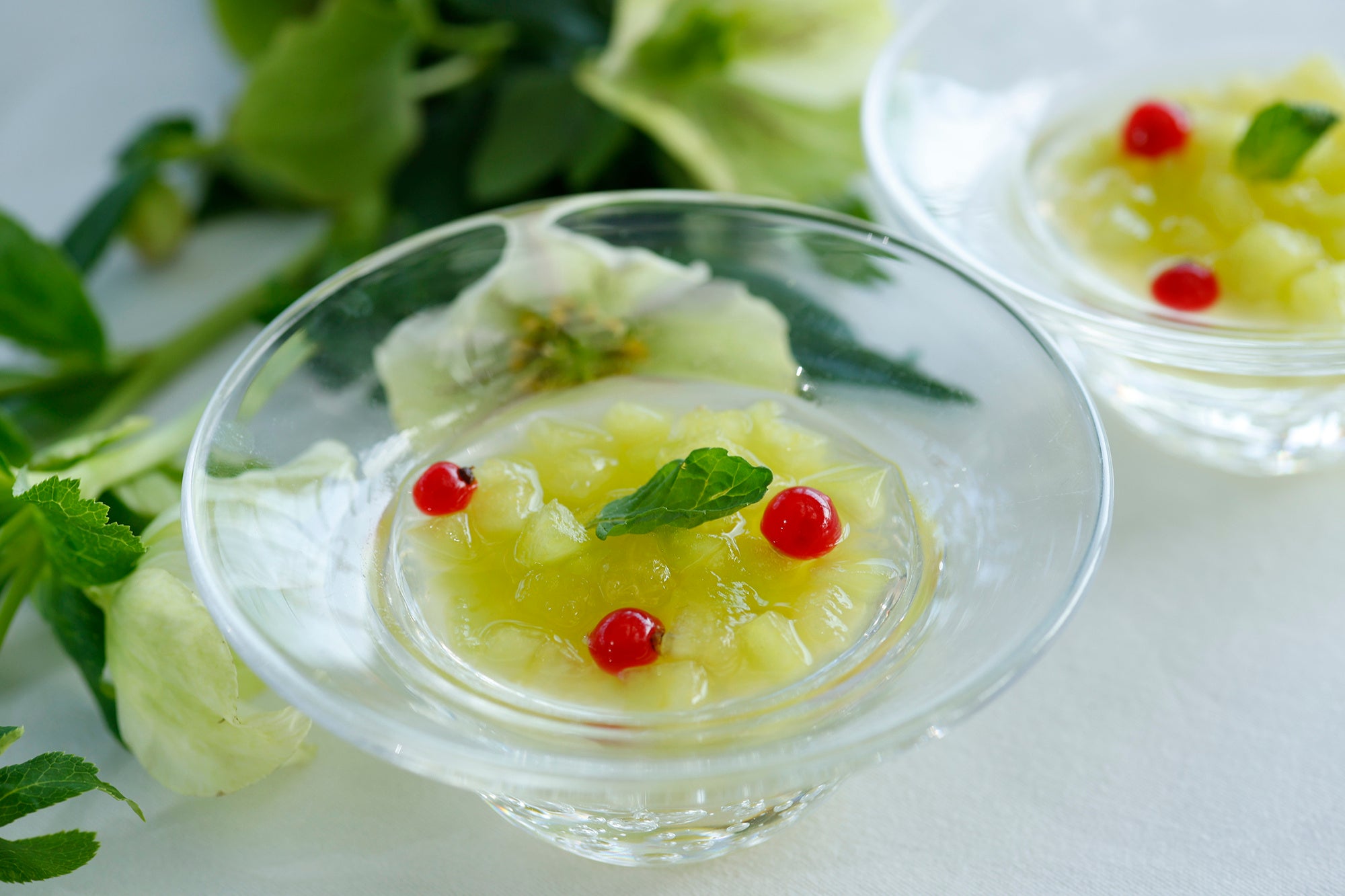 サマーフルーツをふんだんに使用したスイーツ