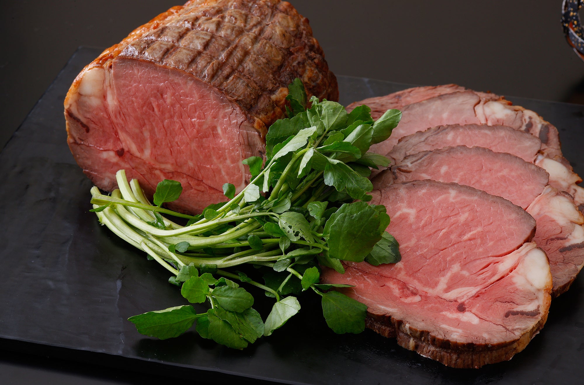 極上のローストビーフをお届け
