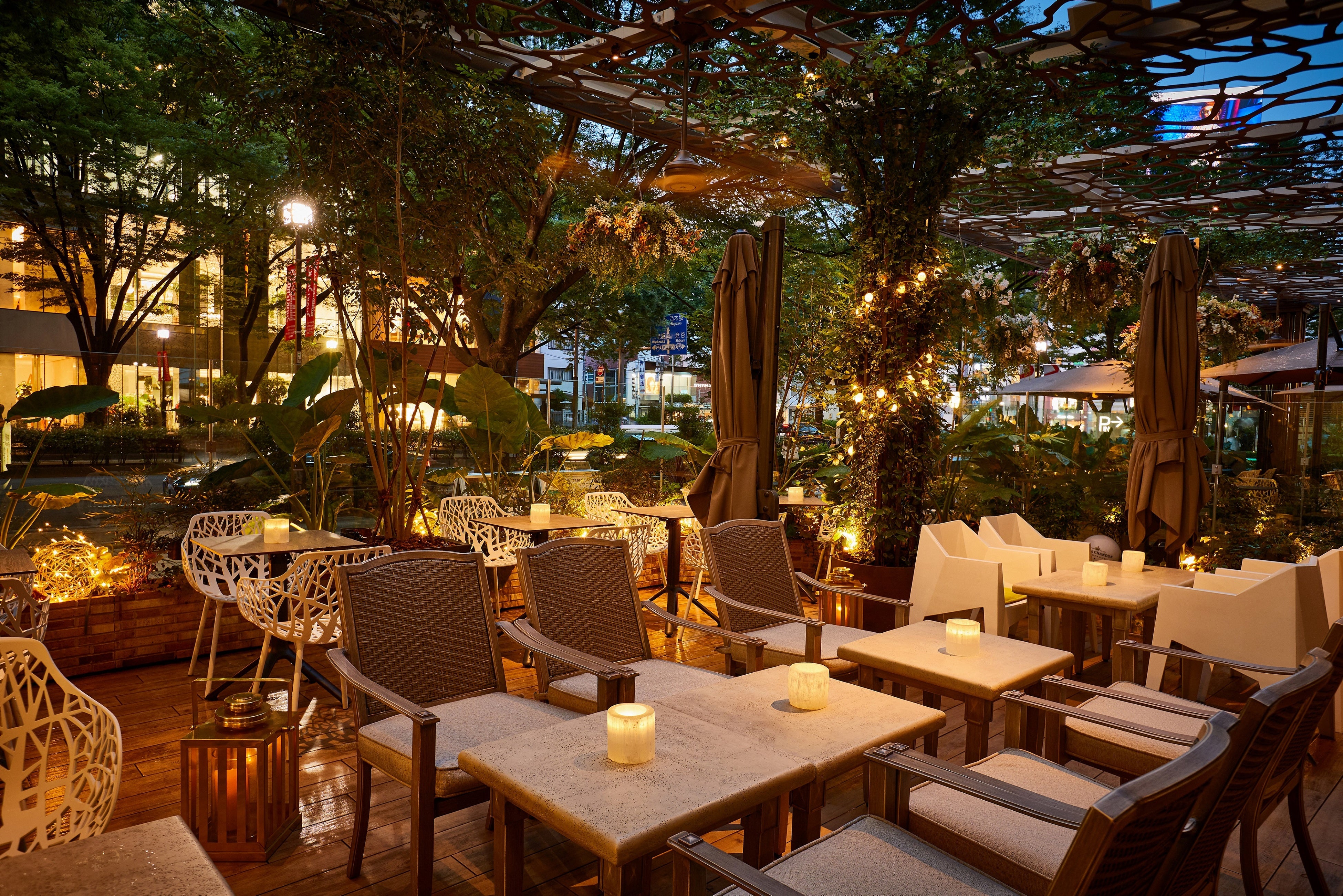 CH FIELD アビランド ヴィクトリアンスワロー ディナー皿2枚 CH FIELD アビランド ヴィクトリアンスワロー ディナー皿2枚