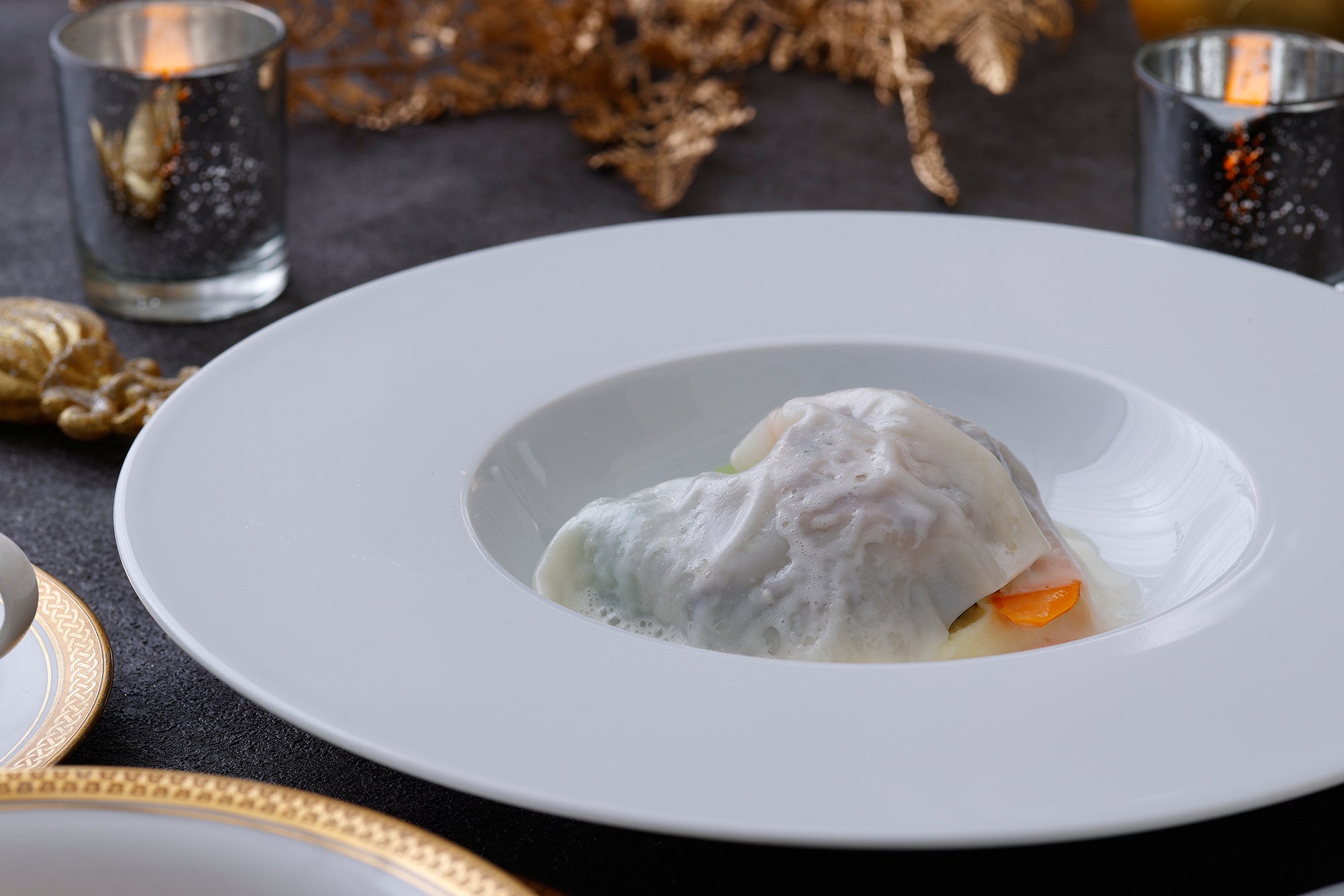 国産牛のマディラ酒煮 フォアグラとラヴィオリ添え