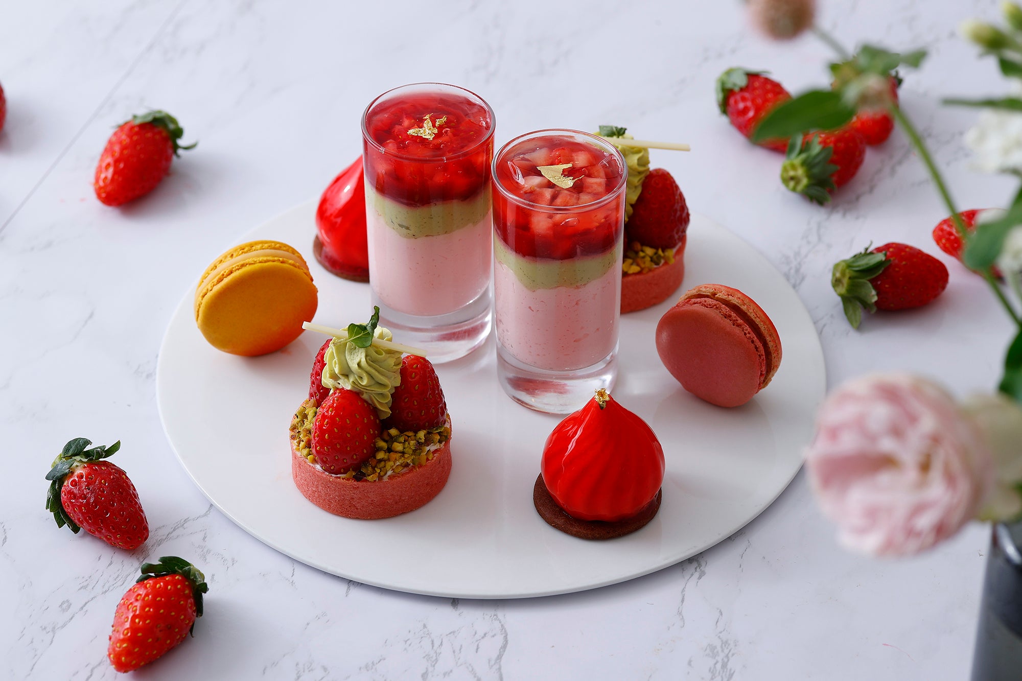 アフタヌーンティーいちご　　ストロベリー オラフ　スヌーピー　ピーナッツ　セット 12月2日から🍓 甘酸っぱいスイーツに心ときめく「いちご