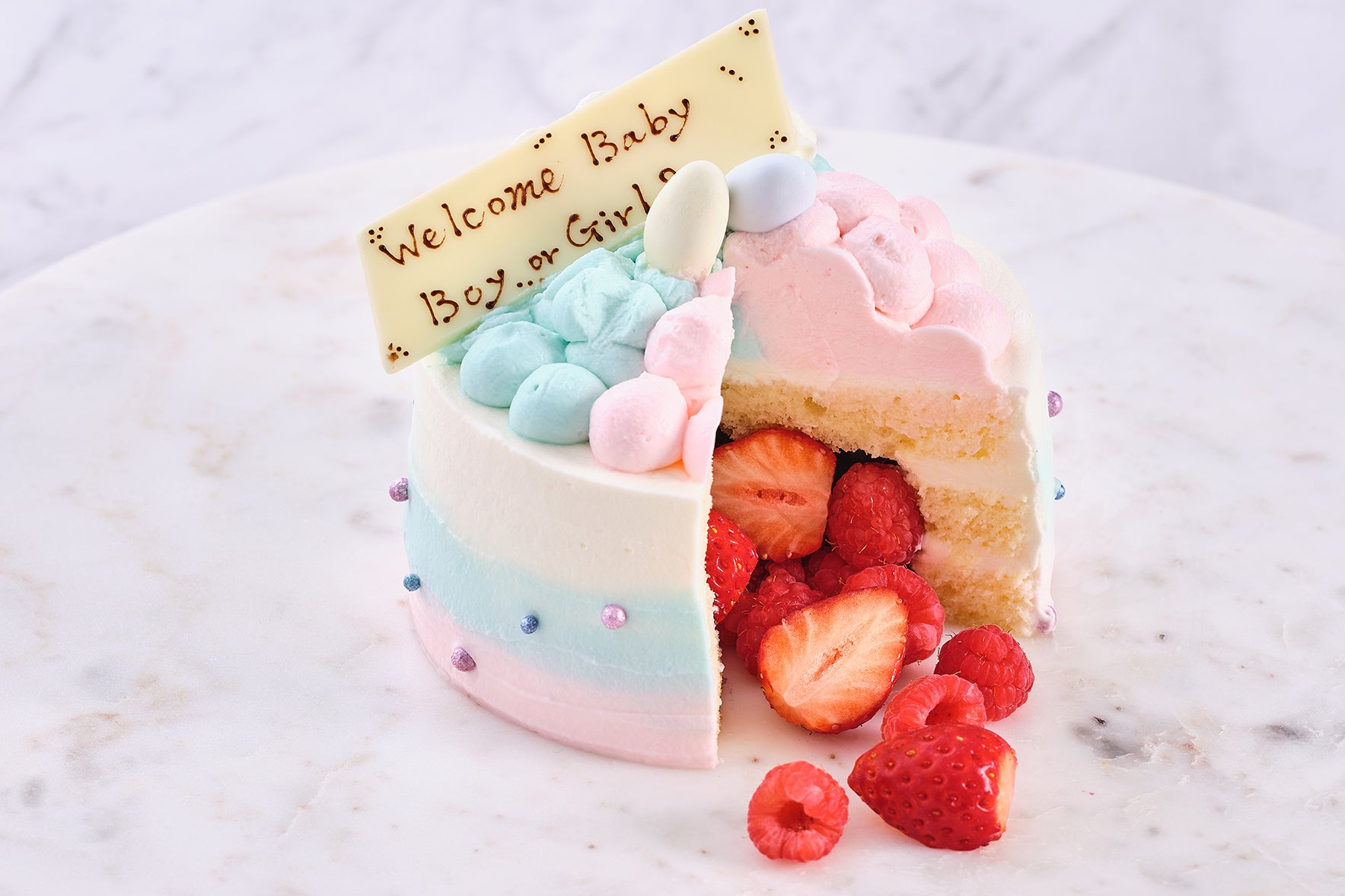 SNSで話題のジェンダーリビールケーキ（イメージ）