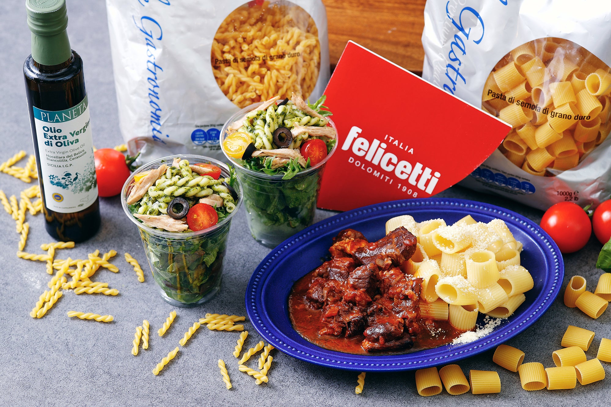 Felicetti社のショートパスタ、PLANETA社のエキストラヴァージンオリーブオイル