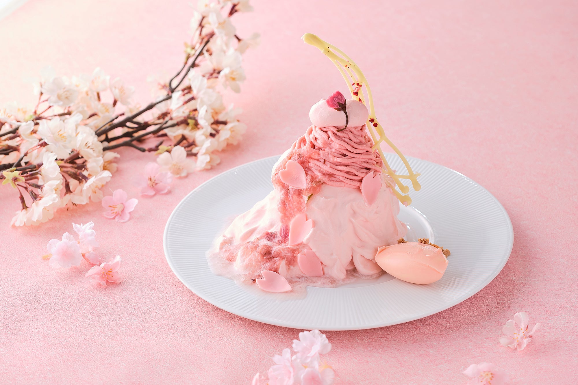 桜といちごのモンブランパンケーキ