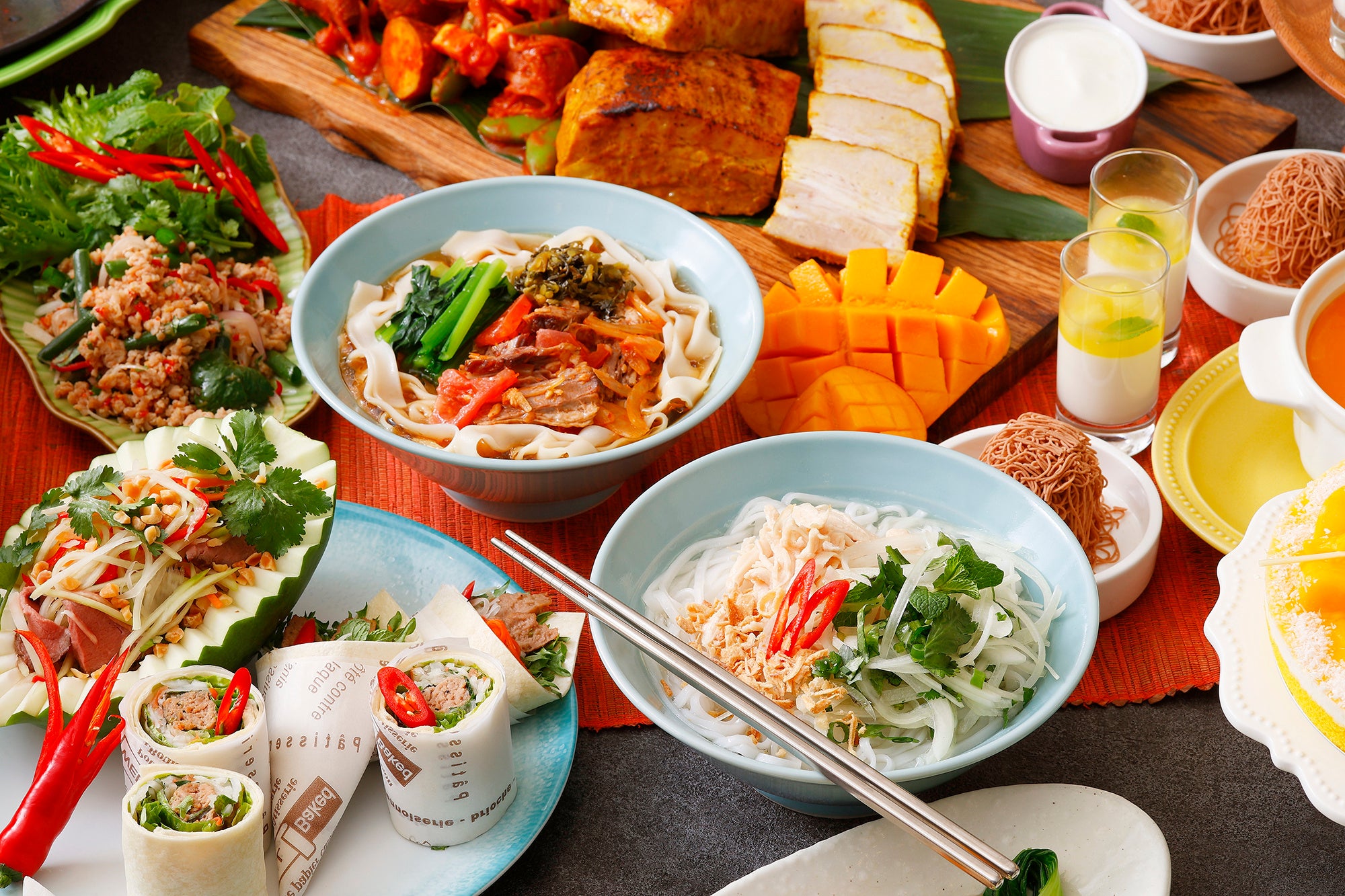 ベトナムの国民食「フォーガー」と、台湾のソウルフード「牛肉麺」