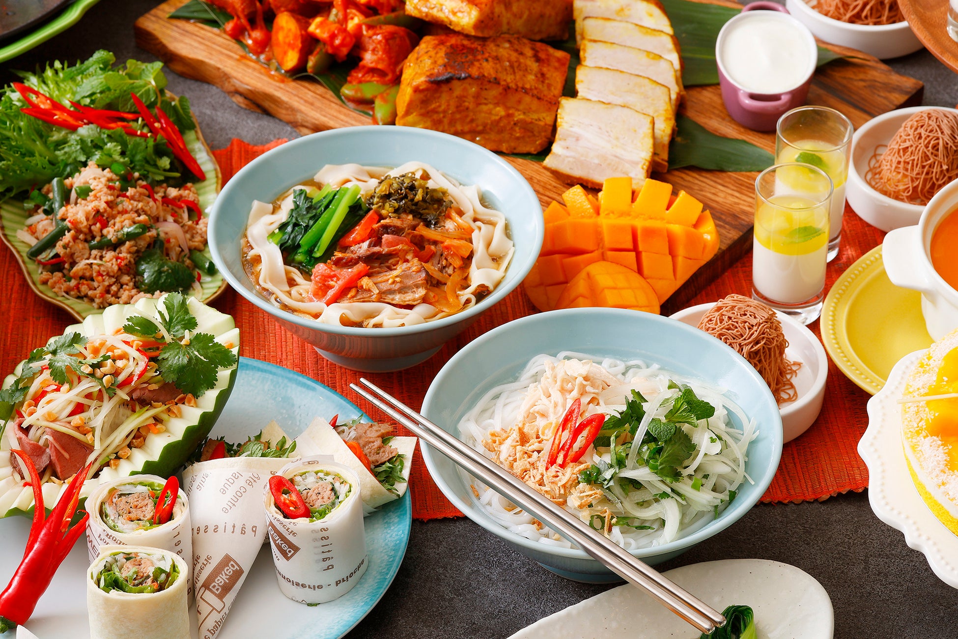 ベトナムの国民食「フォーガー」と、台湾のソウルフード「牛肉麺」