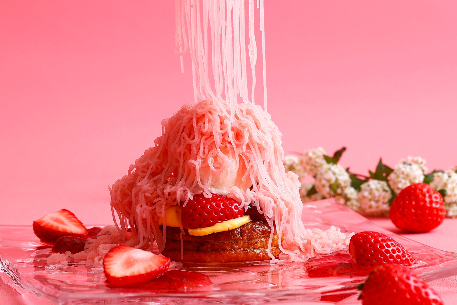 スペシャリテ『ストロベリーモンブラン』
