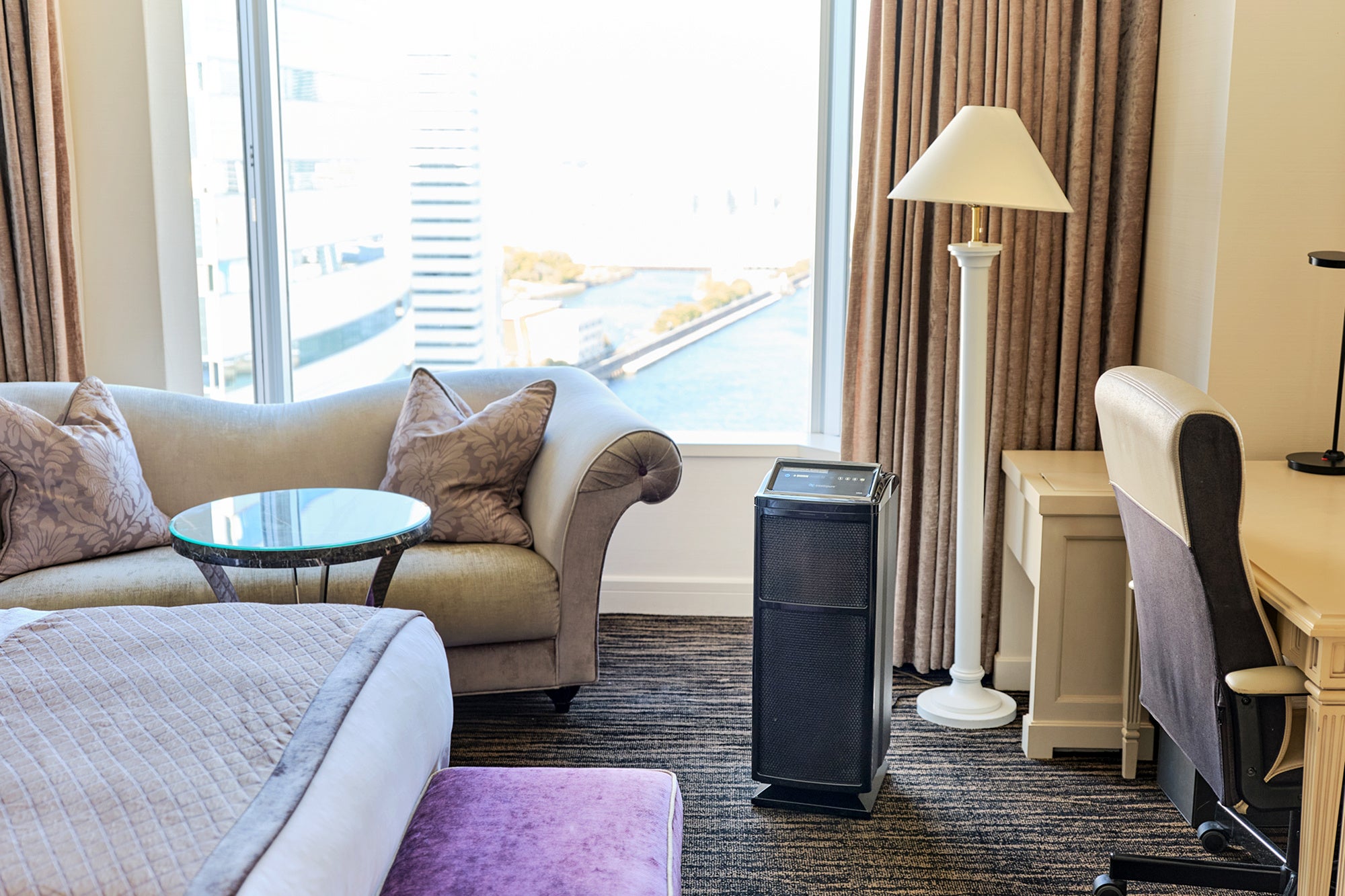 高性能空気清浄機「Pureマシーン」が設置された客室