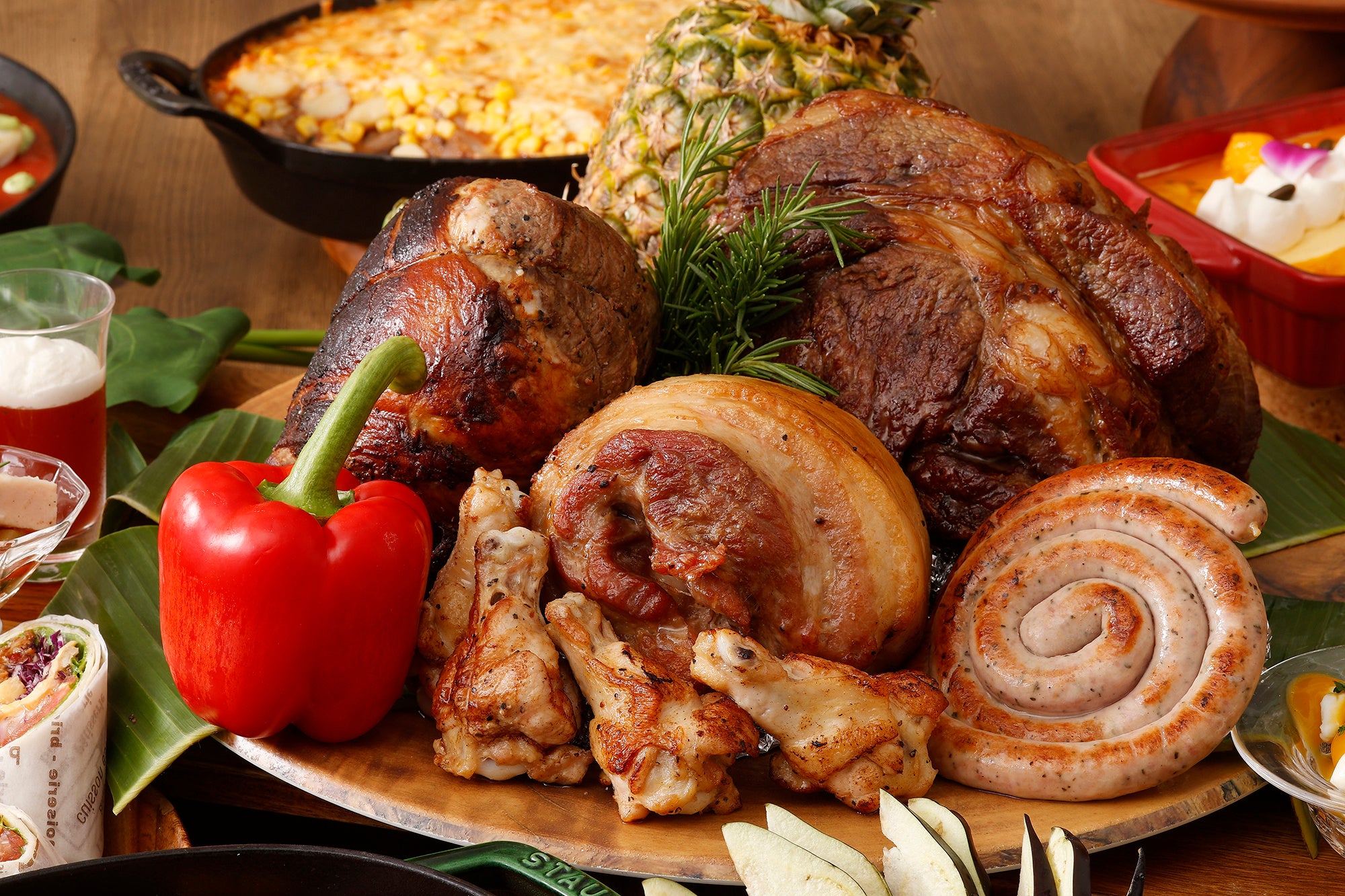 シュラスコは目の前で串からカットして提供