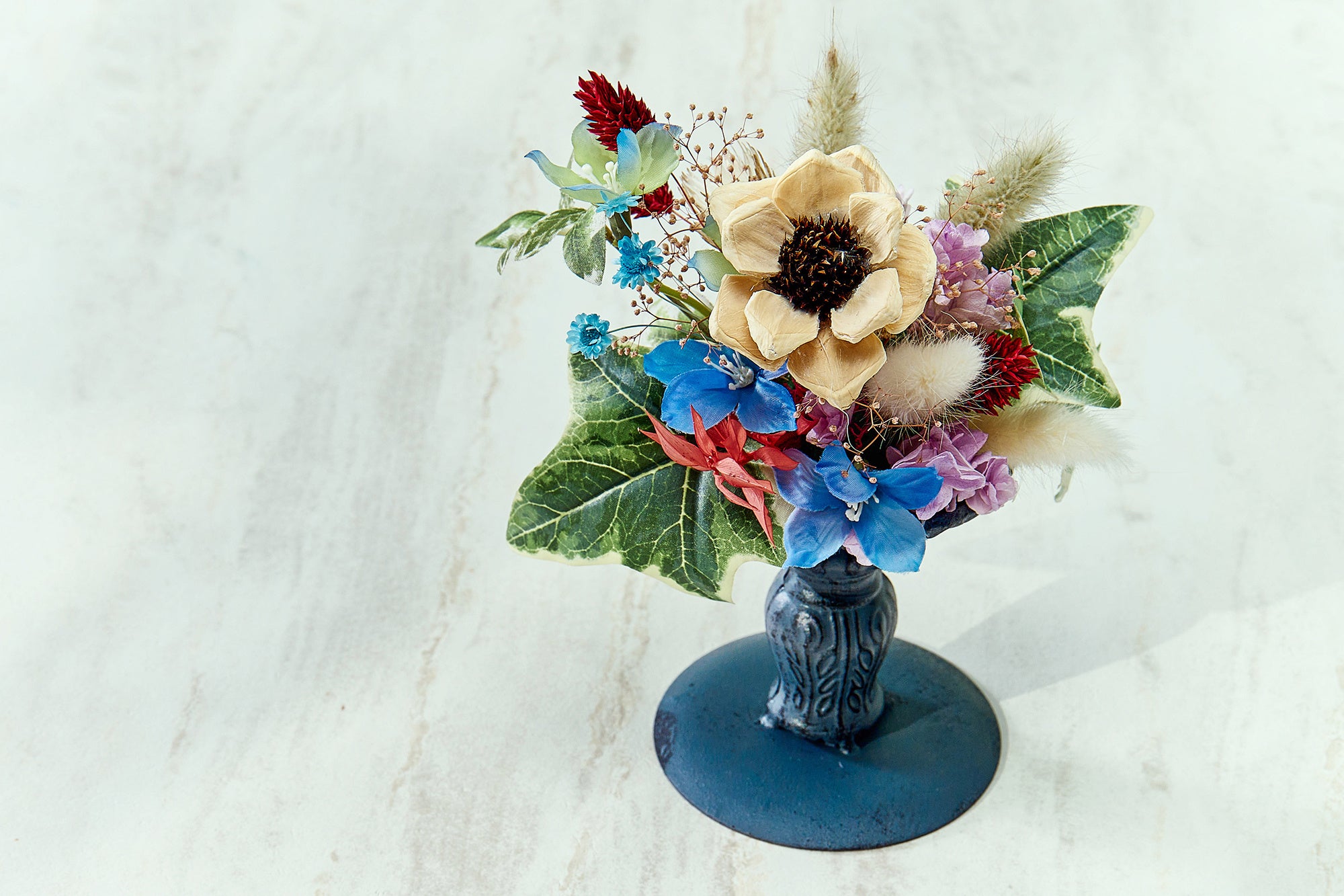 プリザーブドフラワーをアレンジ（イメージ）