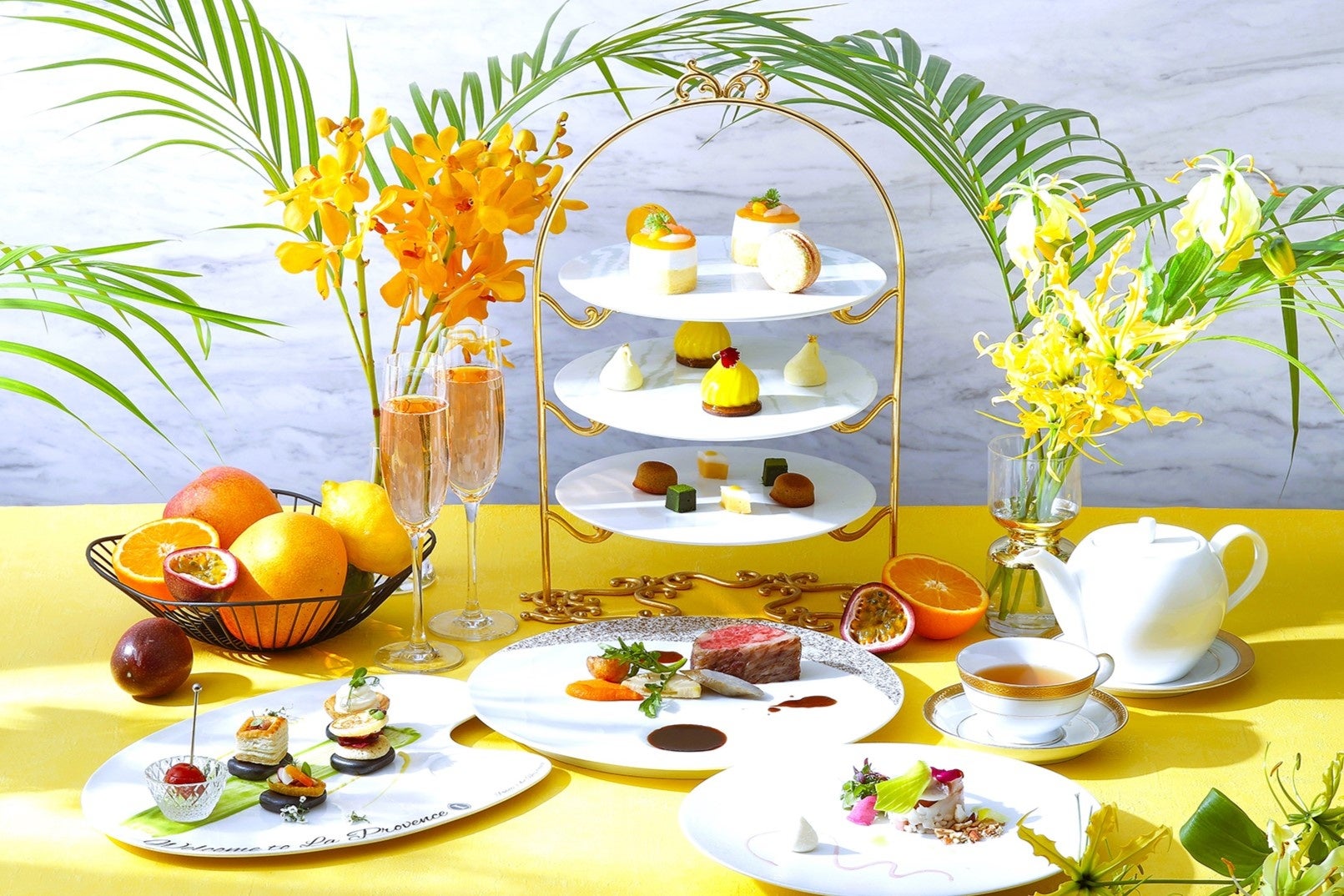 アフタヌーンティースタイルのデザート （イメージ）