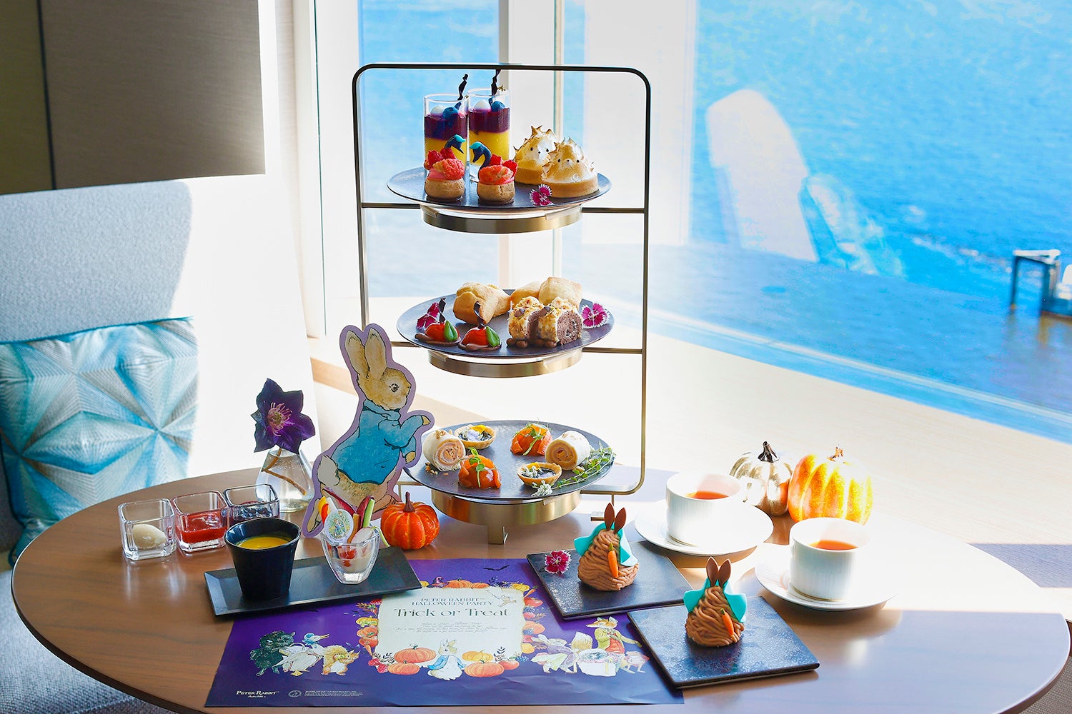 客室でのアフタヌーンティー（イメージ）