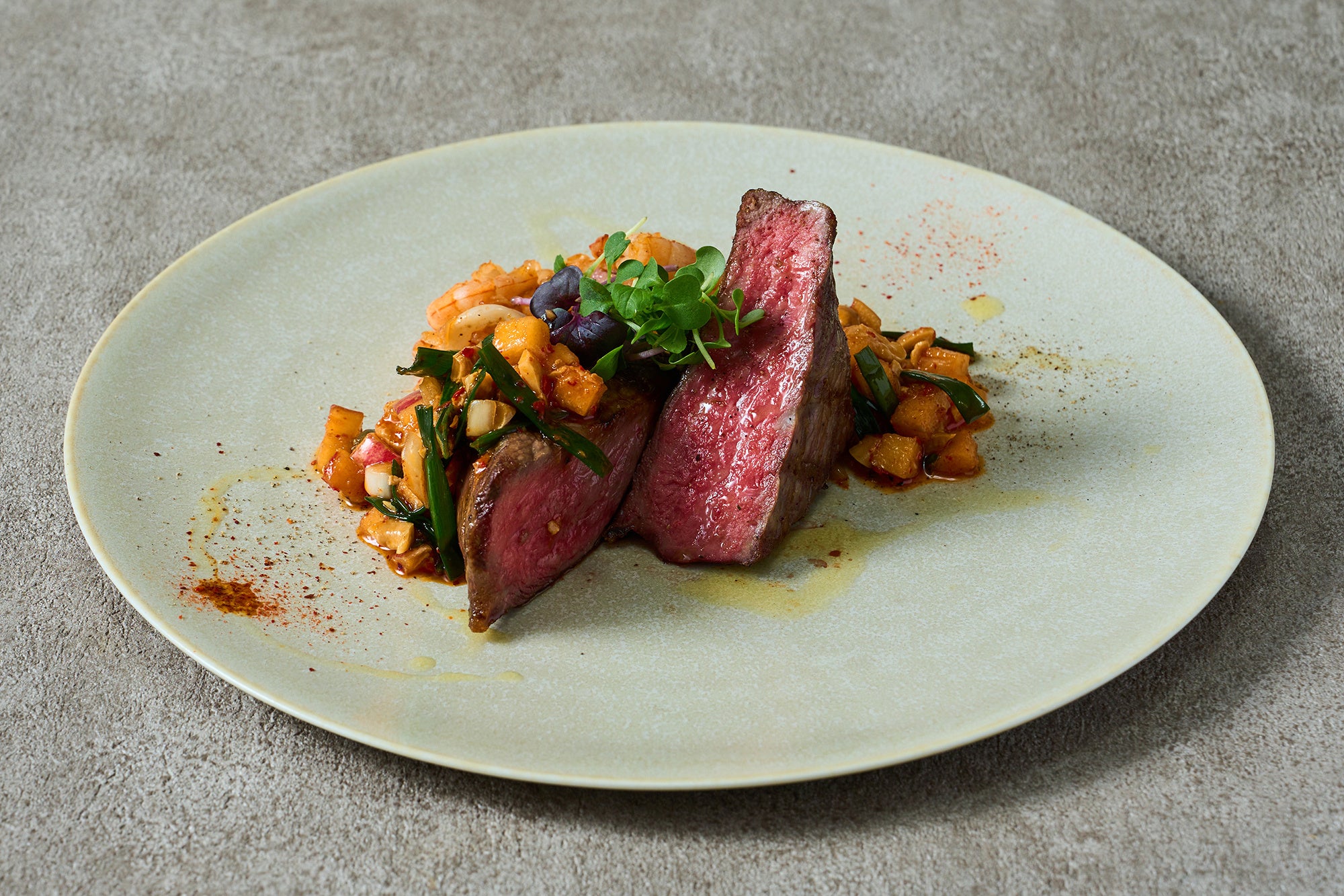 US牛サーロイングリル 150g 梨のサルサ スパイシーシーフードライス