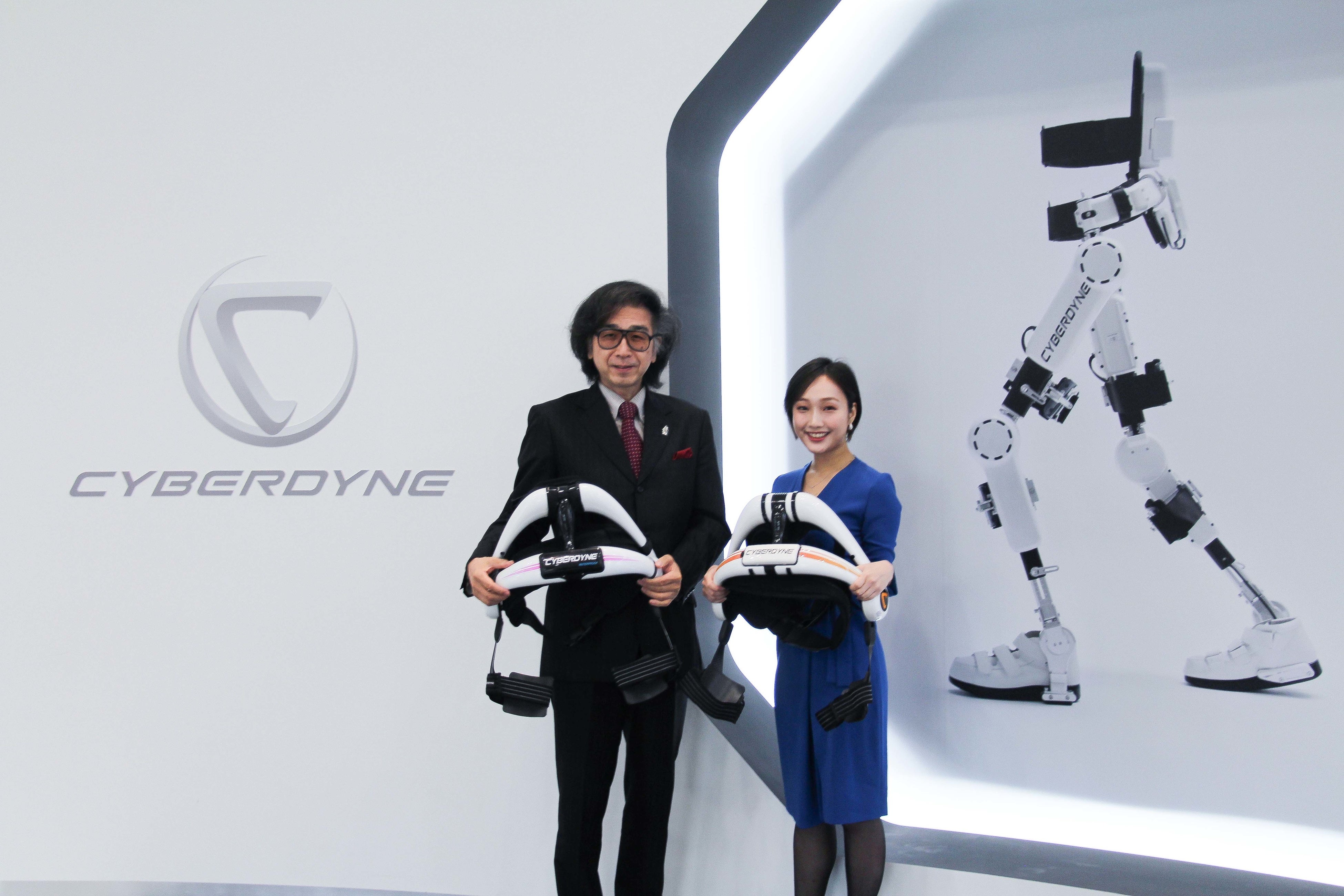 (左：当社山海社長、右：株式会社MIHARU赤木社長)