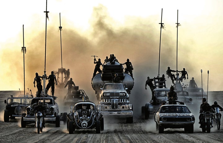 『マッドマックス』シリーズの全貌を網羅した最新メイキングブック!2024年5月31日発売 『マッドマックス』シリーズの全貌を網羅した最新メイキングブック!2024年5月31日発売