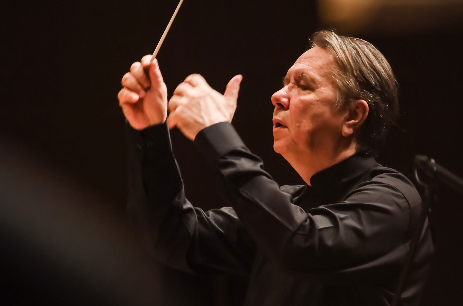 特別客演指揮者ミハイル・プレトニョフ　(C)Takashi Fujimoto