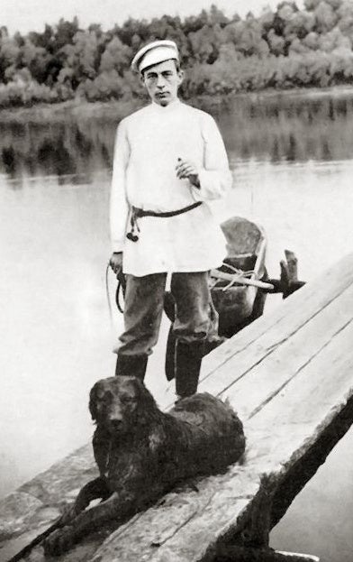 1899年頃のラフマニノフ。泳ぎがうまく、車の運転が大好きなどの横顔もあったそう