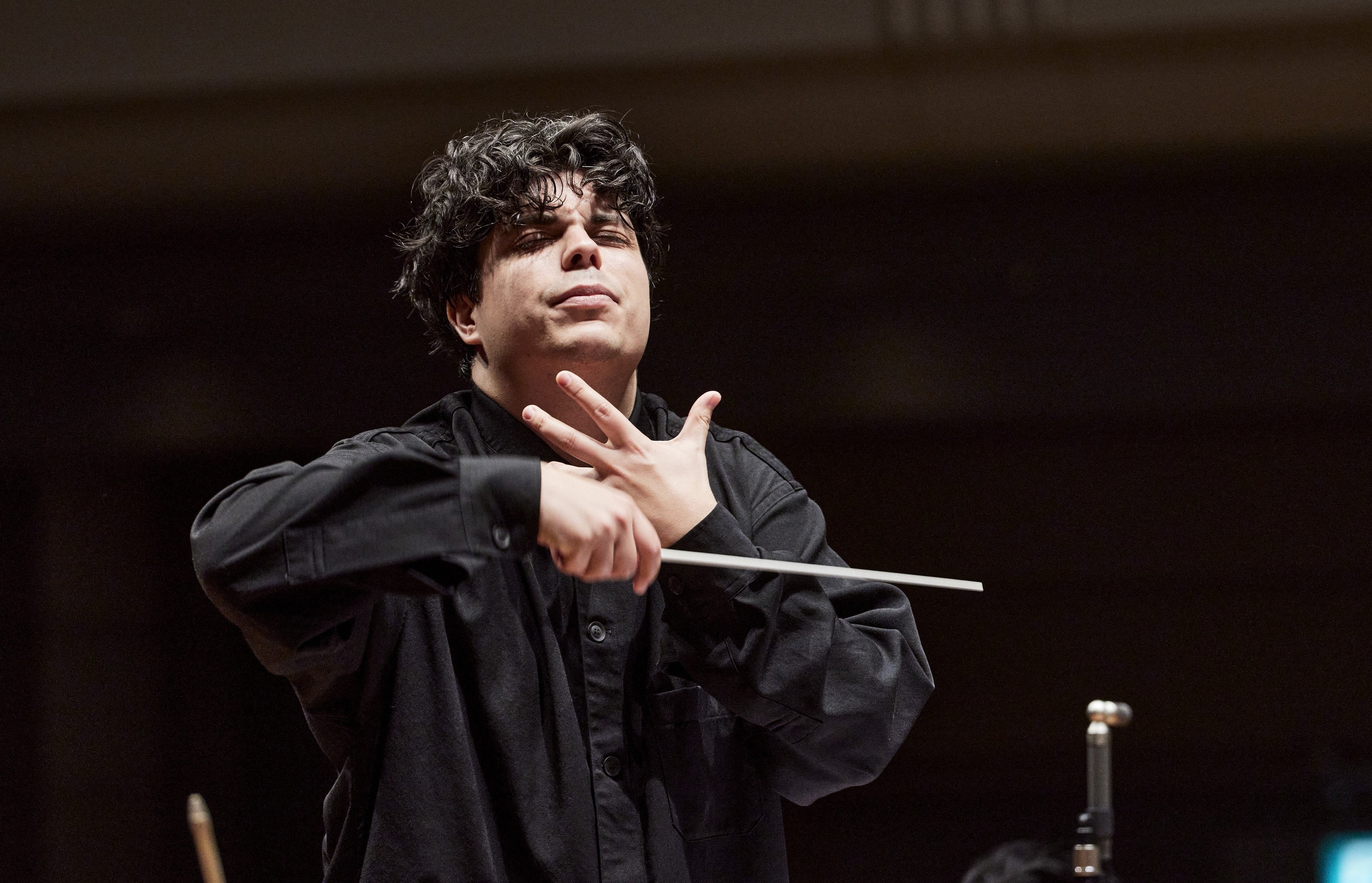 東京フィル首席指揮者アンドレア・バッティストーニ　(C)上野隆文