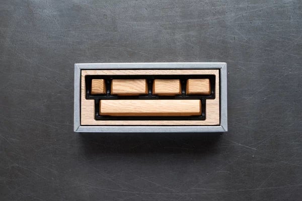 77年の職人技が指先から伝わる。松葉製作所が手掛ける「木製キートップ 77年の職人技が指先から伝わる。松葉製作所が手掛ける「木製キートップ