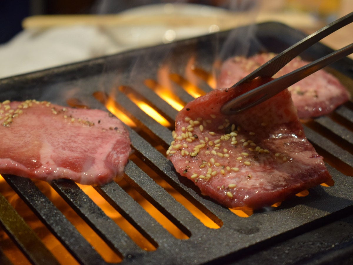 カルビにはやっぱり白メシ！がコンセプト