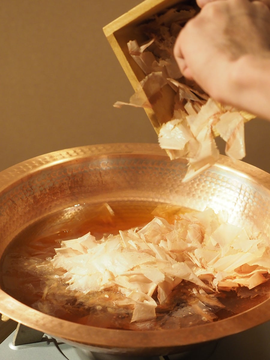 お客様の⽬の前で追い鰹