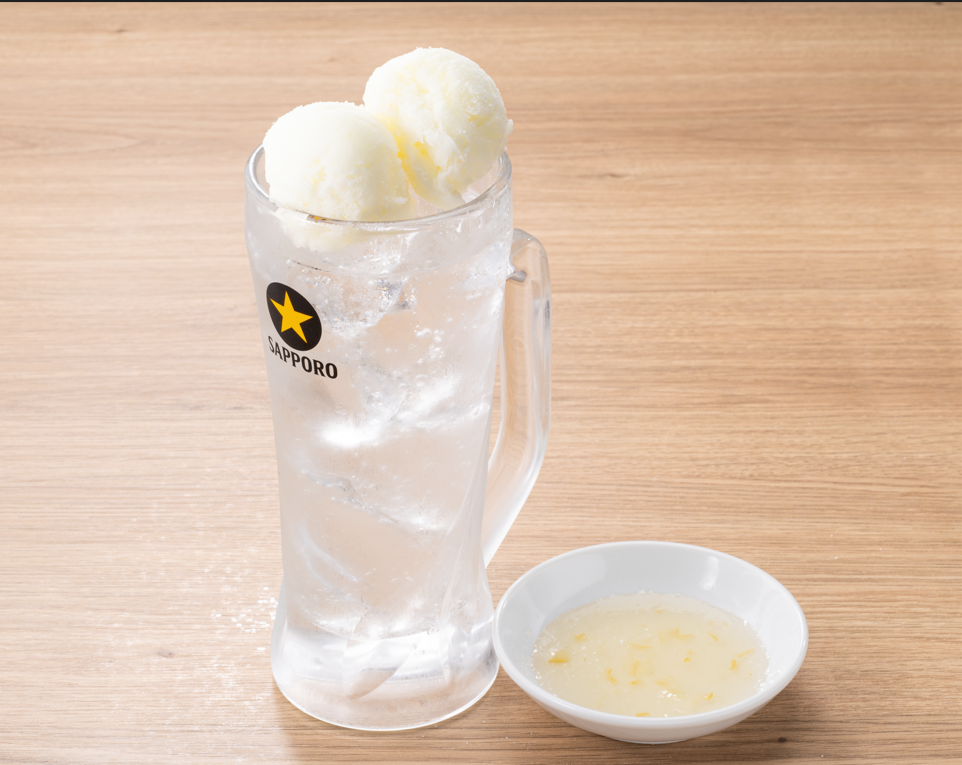 タレ＝レモンの果肉が入ったシロップ