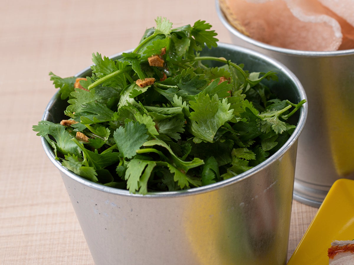 オープン記念！「激盛パクチー」サービス