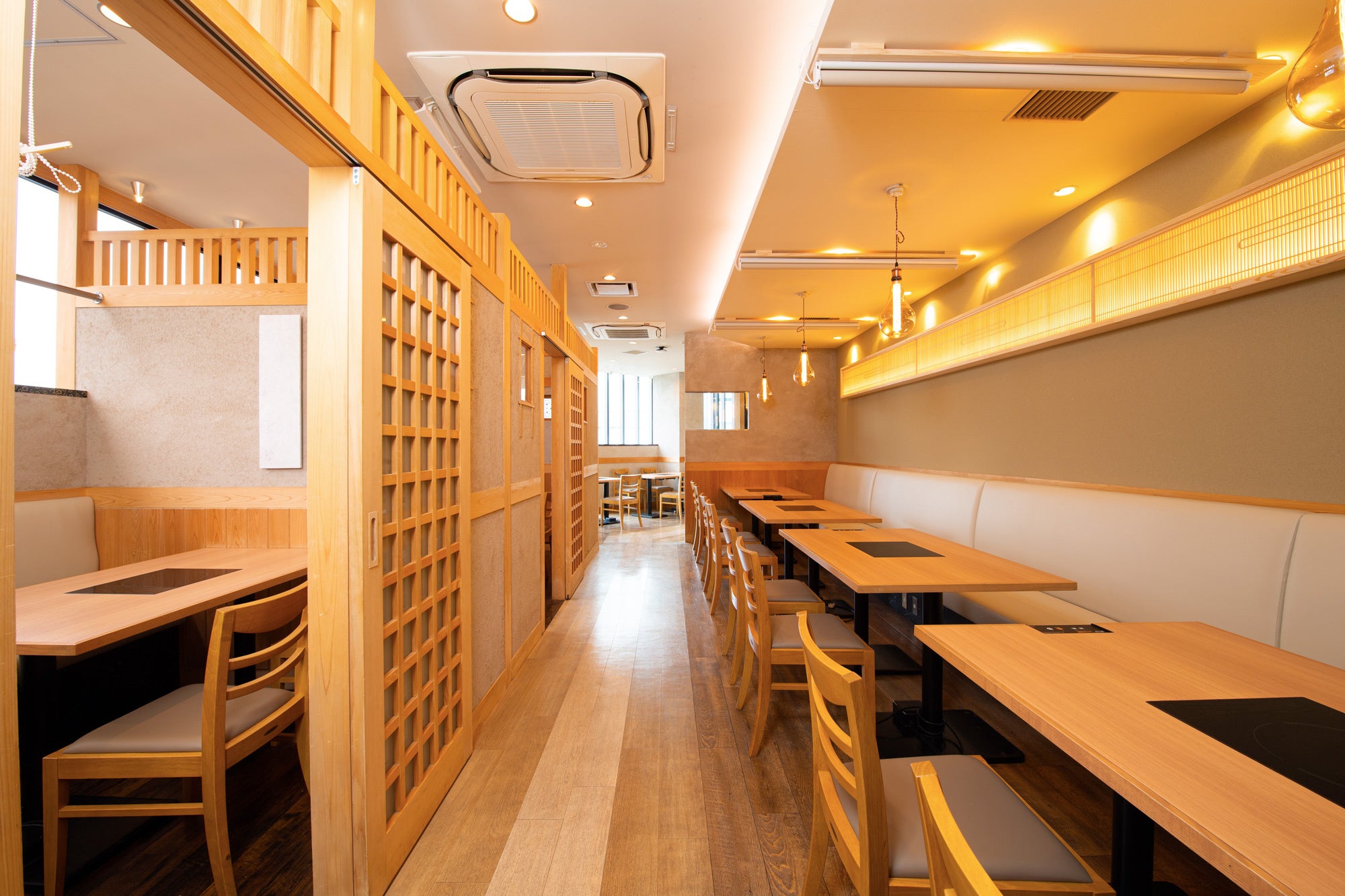 おかか市ヶ谷 店内内観