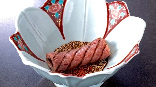 A5⼭形⽜サーロインよだれ⽜