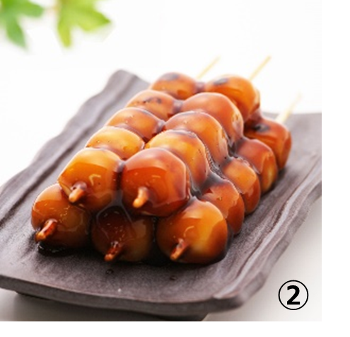 ねっとりと伸びるわらび餅や春を感じる草餅が登場