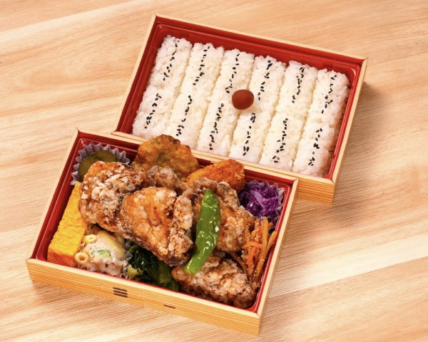 お花見中のシャンシャンに胸キュン♪するクリアファイル！松坂屋