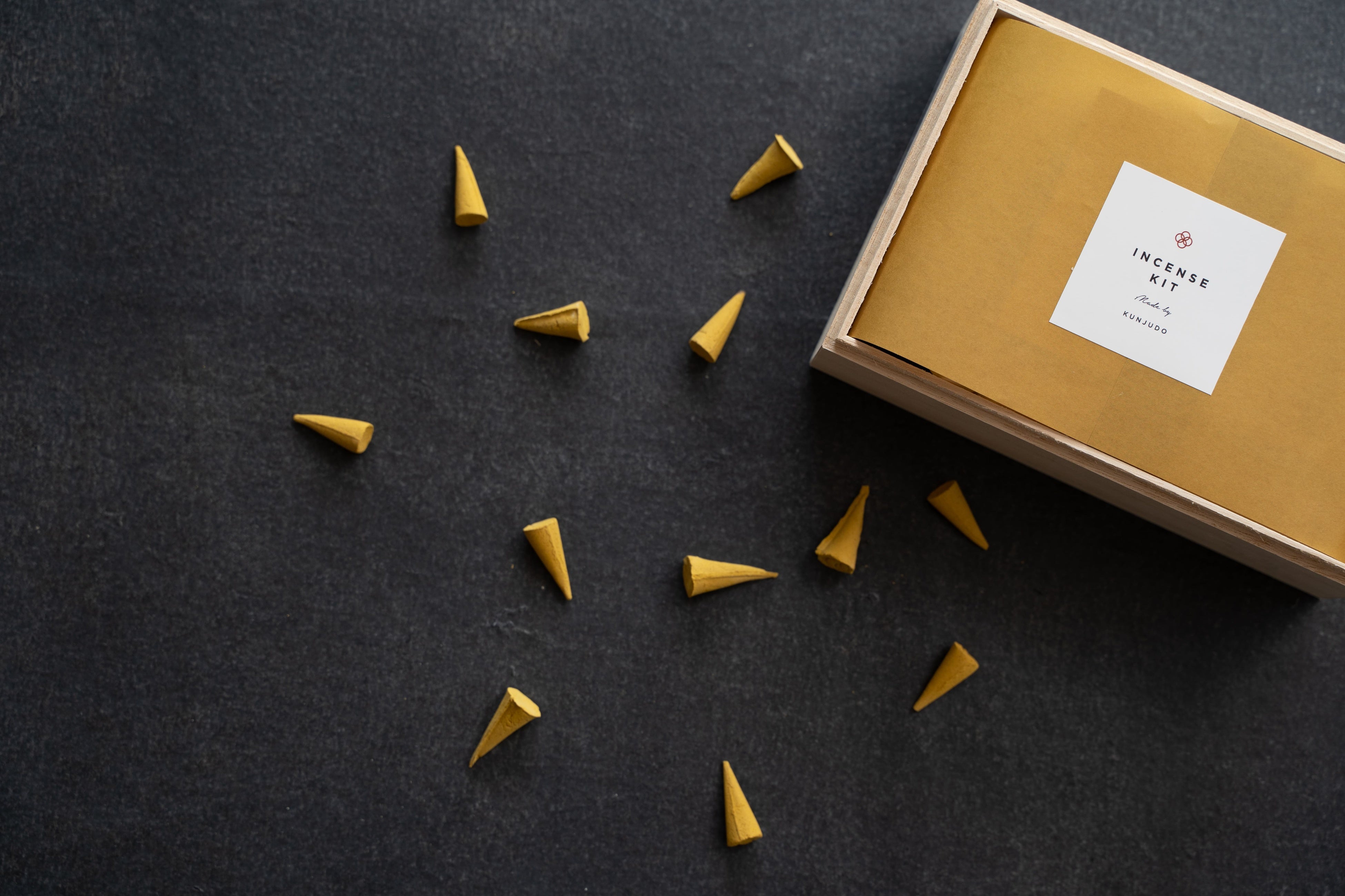 「Craft & Sip with POJ Studio」お香作りとアフタヌーンティー