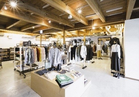 ゆらのガーデン内にある旗艦店