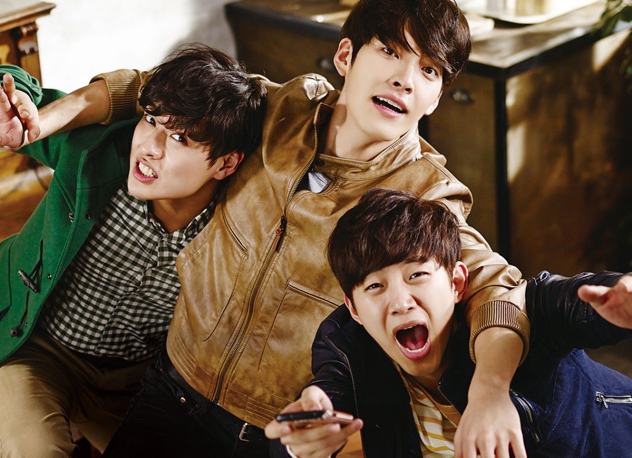 『二十歳』© 2015 NEXT ENTERTAINMENT WORLD. All Rights Reserved