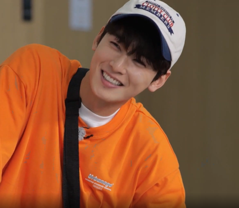 『ランニングマン＜ASTRO（チャウヌ、ユンサナ、ムンビン）出演回＞』©SBS