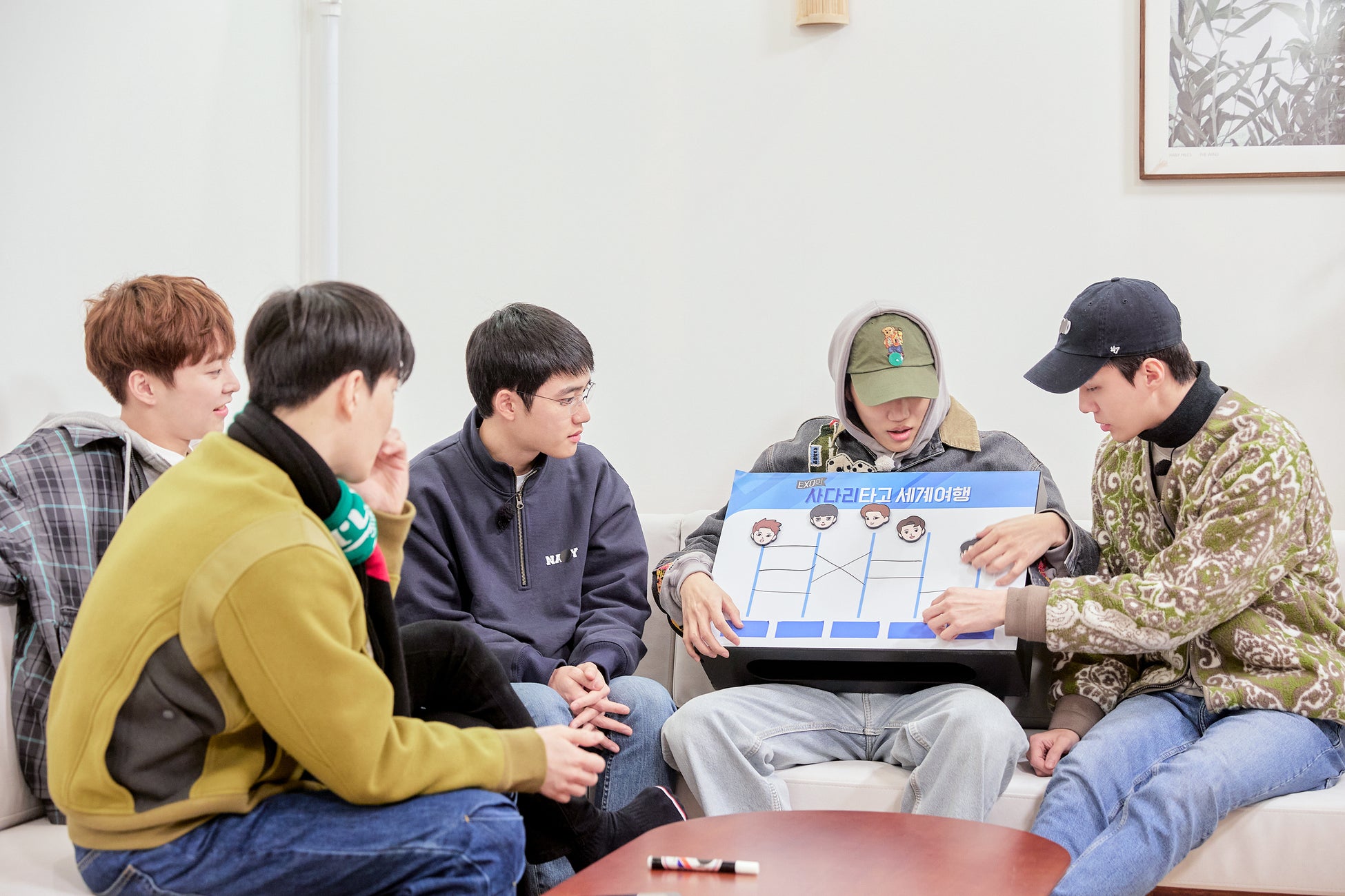 『EXOのあみだで世界旅行~南海編~』©2022 wavve, SM Culture & Contents Co., Ltd. All Rights Reserved.