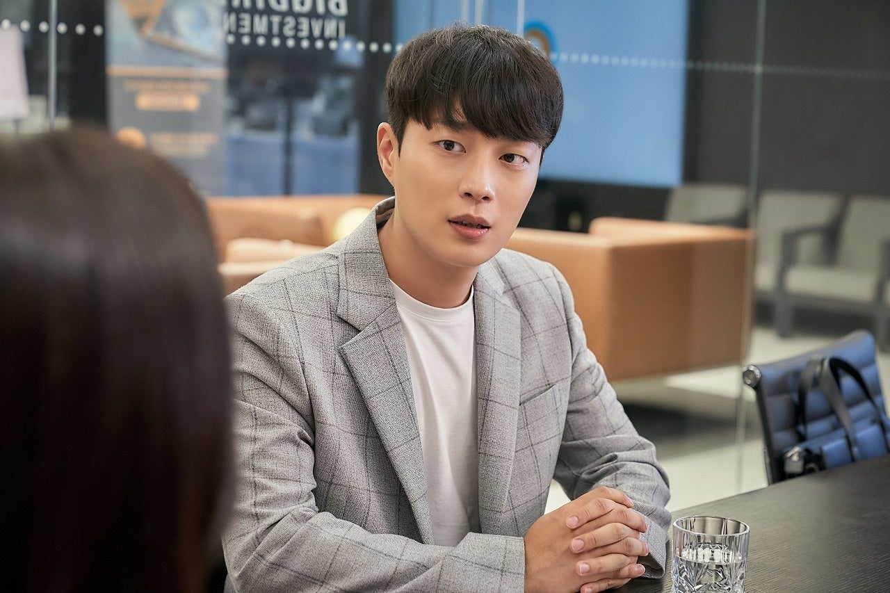 『曲げない男、ク・ピルス』© 2022 KT StudioGenie Co.,Ltd All rights reserved