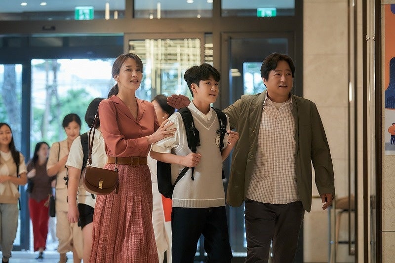 『曲げない男、ク・ピルス』© 2022 KT StudioGenie Co.,Ltd All rights reserved