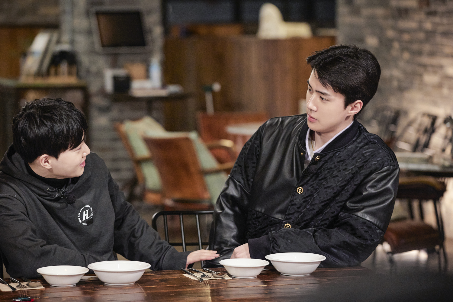 『EXOのあみだで世界旅行～南海編～』©2022 wavve, SM Culture & Contents Co., Ltd. All Rights Reserved