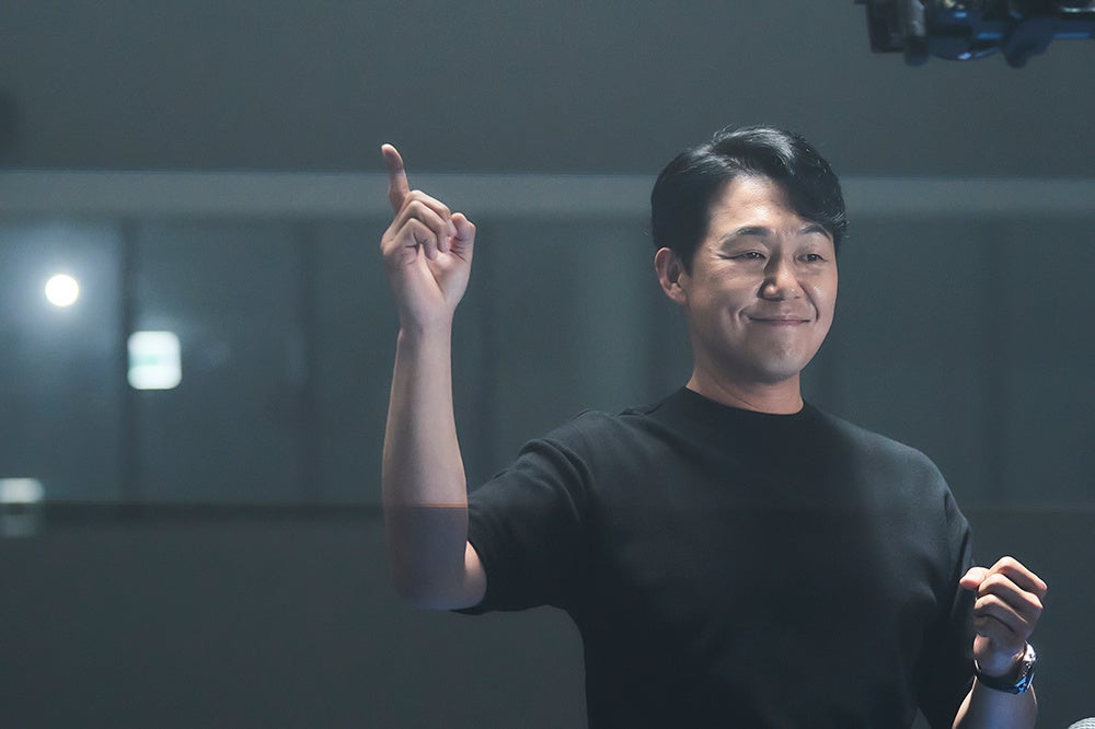 『社長をロック解除』(原題)© 2022 KT StudioGenie Co.,Ltd. All Rights Reserved