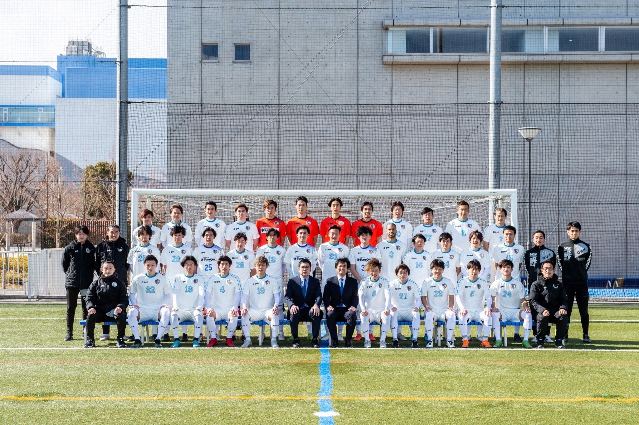 南葛SCは、サッカー漫画「キャプテン翼」の原作者である高橋陽一氏が代表を務める葛飾区のサッカークラブで、2022シーズンは日本代表やJ1で活躍した選手が集結し、Jリーグ参入を目指して戦っています。