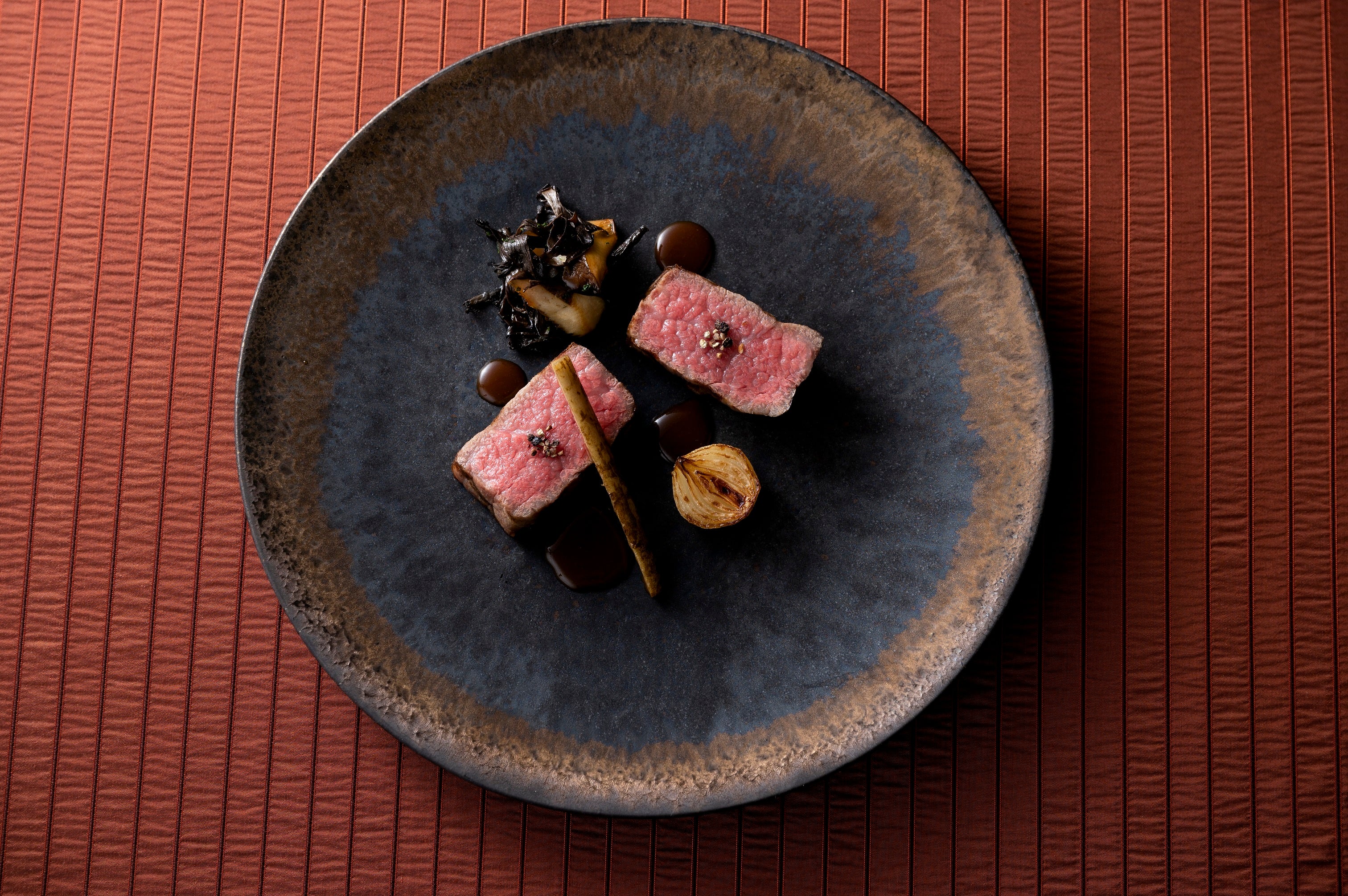 30F　スターゲイト　伊勢水沢牛ロースのグリエ　秋の恵み　旨味豊かなジュのソース（ディナー）※イメージ