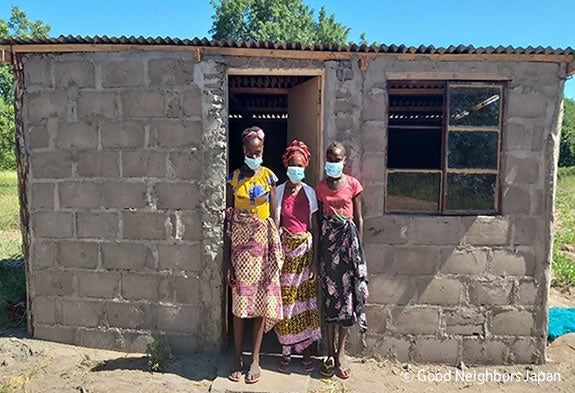 3人姉妹と新しい家