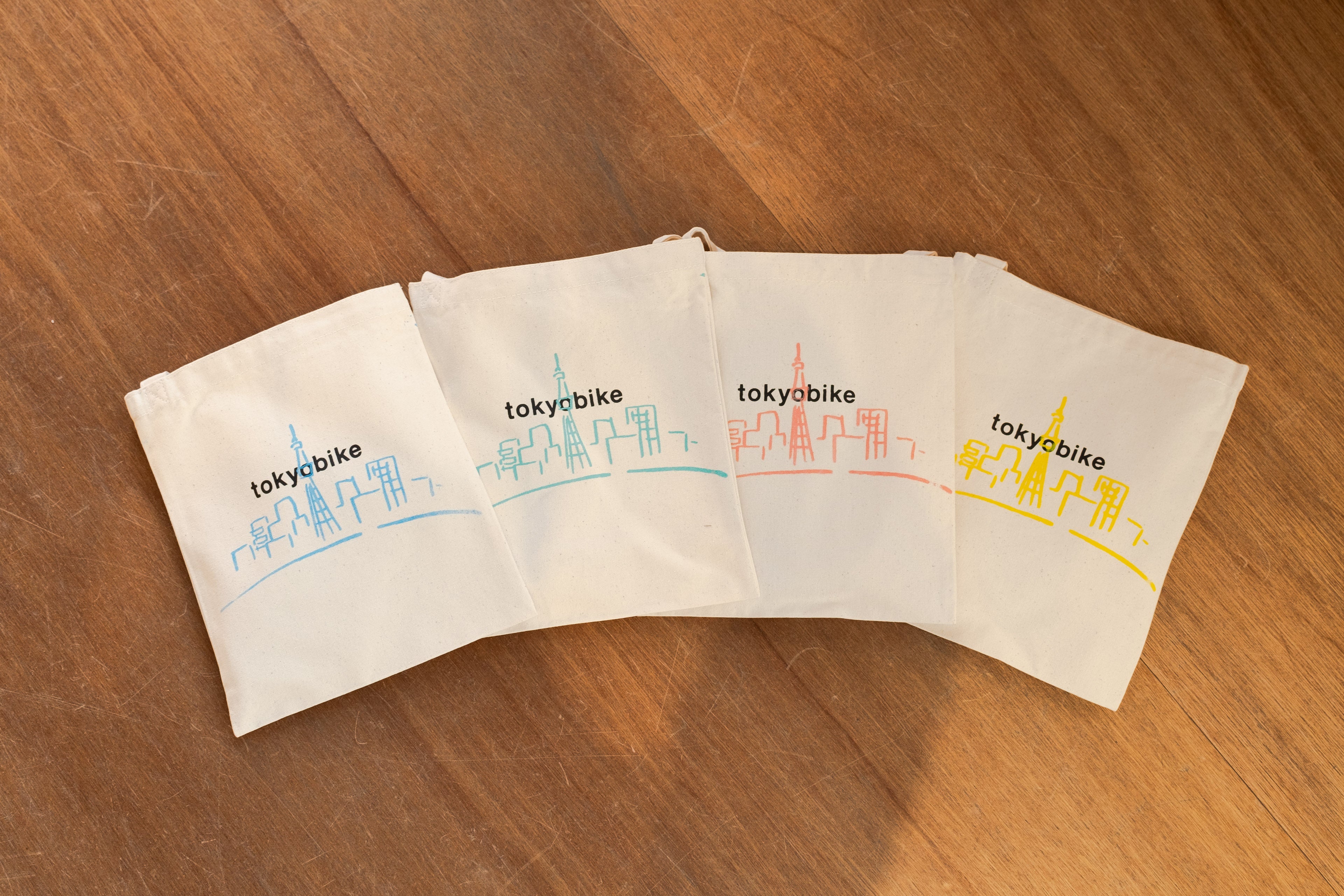 全店サービス開始記念 限定サコッシュ