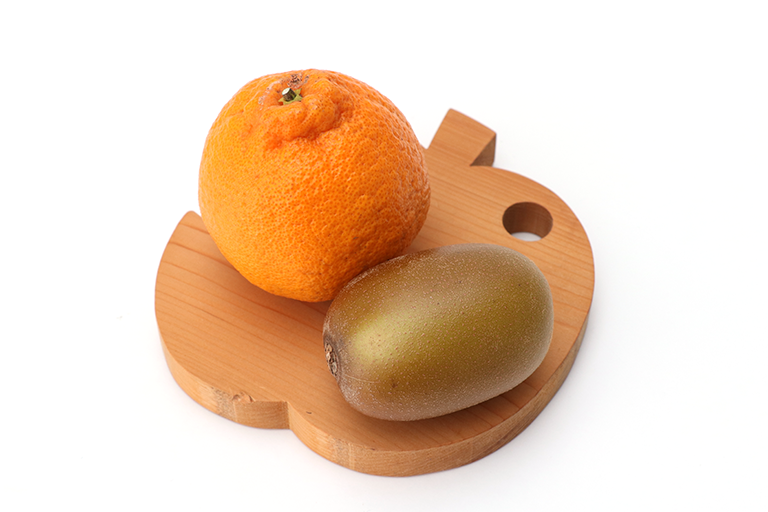 ④デコポン1玉×キウイ1玉