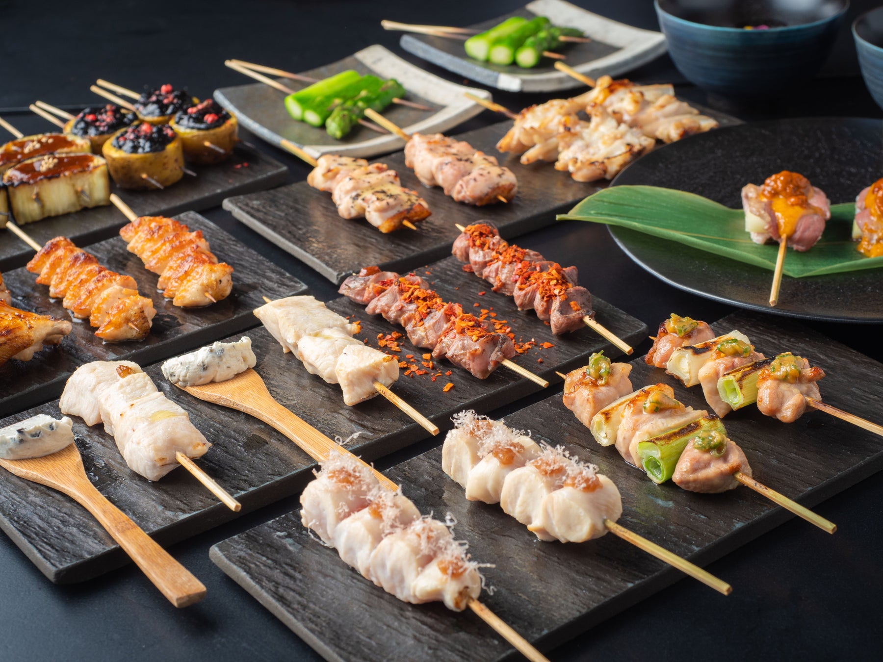 ミシュラン ビブグルマン獲得の焼鳥店のディフュージョンブランド 伝統の和 と 時代の最旬 を交差させるhybridな焼鳥店 とりや幸 Neo 渋谷スクランブルスクエアに12 7 水 オープン 株式会社プレコフーズのプレスリリース ミシュラン ビブグルマン獲得の焼鳥店のディフュージョンブランド 伝統の和 と 時代の最旬 を交差させるhybridな焼鳥店 とりや幸 Neo 渋谷スクランブルスクエアに12 7 水 オープン 株式会社プレコフーズのプレスリリース